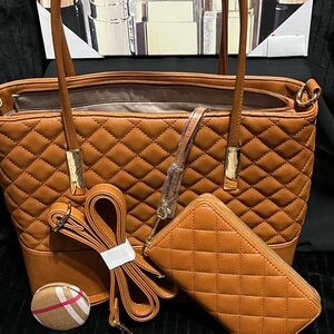 Elegant Quilted Brown Tote Bag with Wallet
